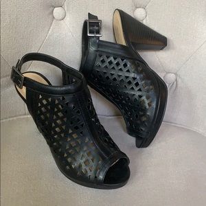 BLACK PEEP TOE SHOES